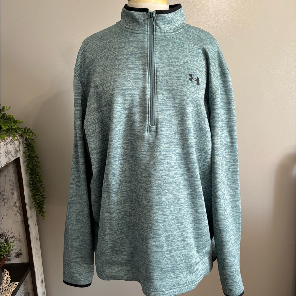 Under Armour Men's 3/4 zip Sweatshirt. Like New condition. Size 2xl.